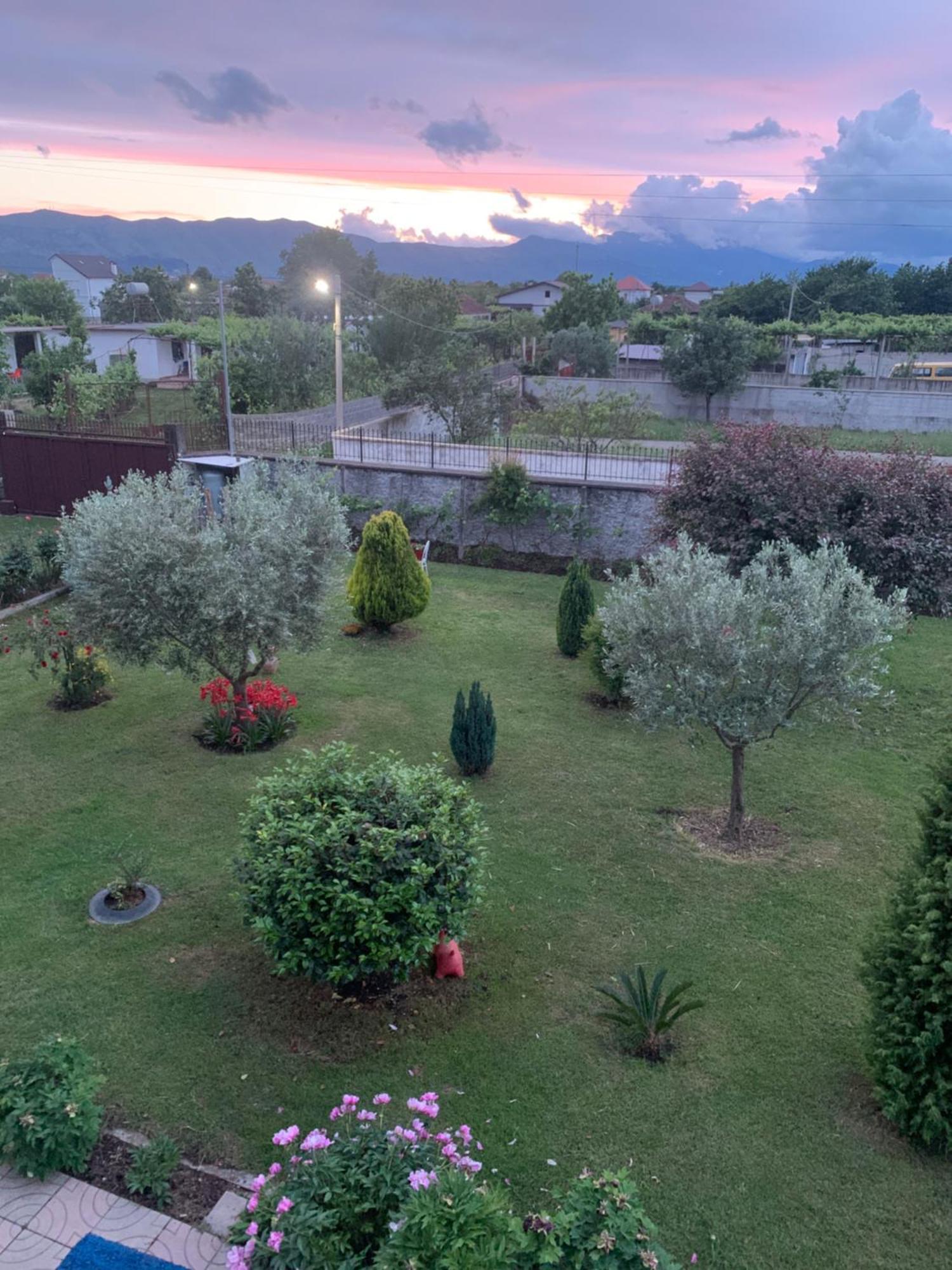 Hotel Villa Linda Шкодер Экстерьер фото