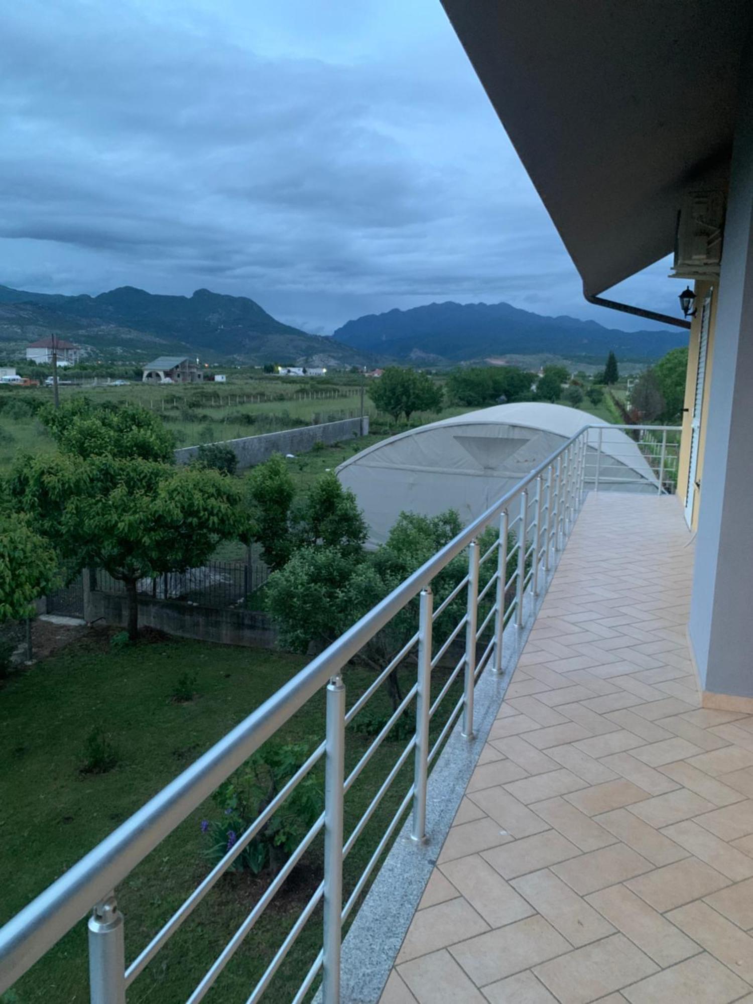 Hotel Villa Linda Шкодер Экстерьер фото
