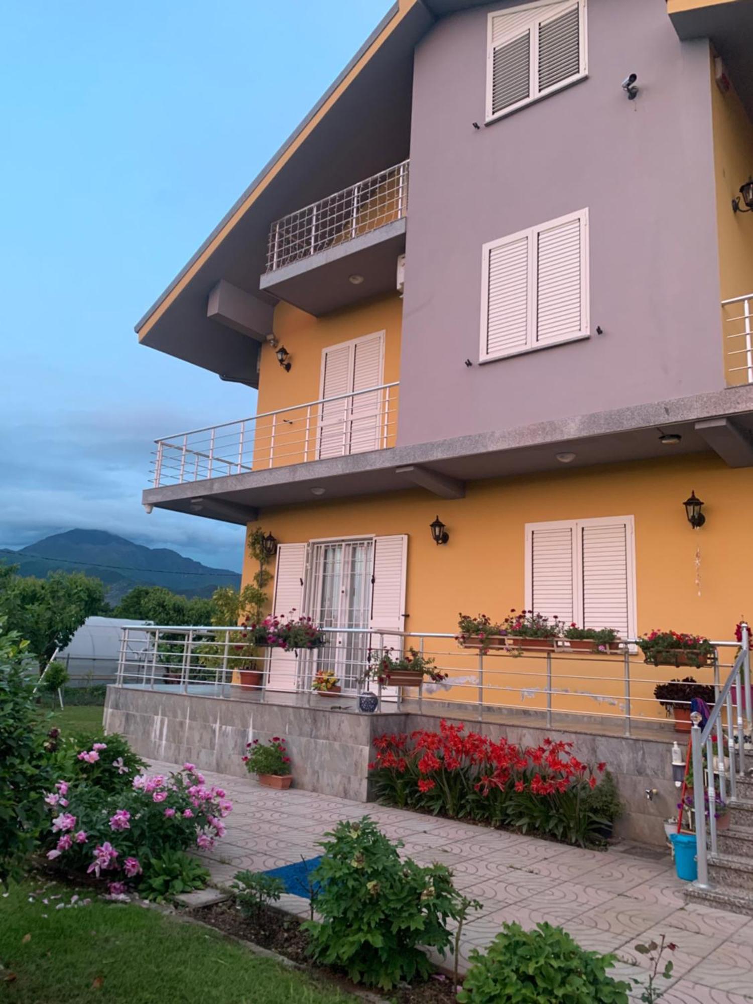 Hotel Villa Linda Шкодер Экстерьер фото
